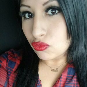 Meet your Posher, Elsa